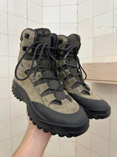 Load image into Gallery viewer, 2000s Salomon 'Snowdog' Hiking Boots - Size 9 US