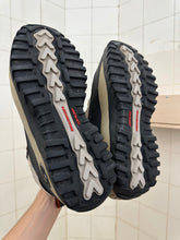 Load image into Gallery viewer, 2000s Salomon 'Snowmonkey' Hiking Boots - Size 10.5 US