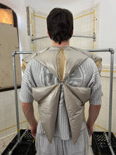 Load image into Gallery viewer, aw2011 Issey Miyake Origami Puffer Scarf - Size OS