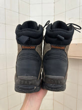 Load image into Gallery viewer, 2000s Salomon 'Snowdog' Hiking Boots - Size 11.5 US