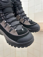 Load image into Gallery viewer, 2000s Salomon 'Snowbow' Hiking Boots - Size 8 US