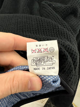 Load image into Gallery viewer, 2000s Vandalize Thermal Lined Knit Quarter Zip - Size M