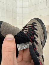 Load image into Gallery viewer, 1990s Salomon Exentric II Approach Shoes - Size 9.5 US