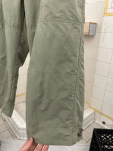 Load image into Gallery viewer, 1990s Dexter Wong 3/4th Darted Knee Shorts - Size S