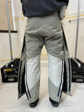 Load image into Gallery viewer, 2000s Vintage Dockers Snow Pants with Velcro Wasitbag and Zippered Side Seams - Size M