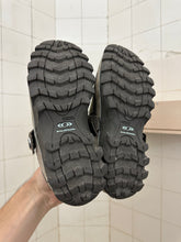Load image into Gallery viewer, 2001 Salomon Dual Strap Boat Clogs - Size 7 US