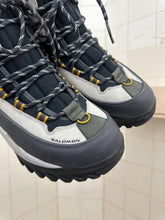 Load image into Gallery viewer, 2000s Salomon 'Snowmonkey' Hiking Boots - Size 9.5 US