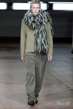 Load image into Gallery viewer, aw2002 Issey Miyake Grey Oversized Twisted Wool Scarf - Size OS