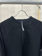 Load image into Gallery viewer, 2000s Vandalize Thermal Lined Knit Quarter Zip - Size M