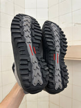 Load image into Gallery viewer, 2000s Salomon SAMPLE Polar Fleece Lined Chukkas with Quicklace - Size 9 US