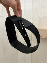 Load image into Gallery viewer, 1970s Issey Miyake Oblong Clasp Leather Waist Belt - Size S