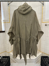 Load image into Gallery viewer, 1980s Vintage Italian Light Cargo Coat with Removable Hood - Size M