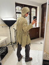 Load image into Gallery viewer, 1980s Vintage Italian Light Cargo Coat with Removable Hood - Size M