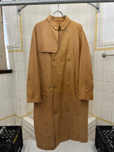 Load image into Gallery viewer, 2000s Burberry Prorsum Tan Leather Trench Coat - Size L