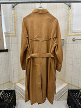Load image into Gallery viewer, 2000s Burberry Prorsum Tan Leather Trench Coat - Size L