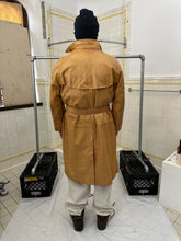 Load image into Gallery viewer, 2000s Burberry Prorsum Tan Leather Trench Coat - Size L