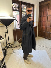 Load image into Gallery viewer, 1980s Vintage Italian Coated Cotton Cargo Trench - Size M