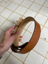 Load image into Gallery viewer, 1980s Tokio Kumagai Leather Belt with Elastic Detail - Size M