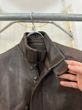 Load image into Gallery viewer, ss2001 Burberry Prorsum Leather Jacket with Articulated Sleeves and Interior Belt - Size M