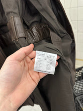 Load image into Gallery viewer, ss2001 Burberry Prorsum Leather Jacket with Articulated Sleeves and Interior Belt - Size M