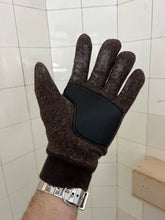 Load image into Gallery viewer, 1990s Armani Fleece Gloves - Size M