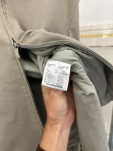 Load image into Gallery viewer, ss2001 Burberry Prorsum Beige Moto Jacket with Leather Detailing - Size L
