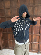 Load image into Gallery viewer, 2000s Griffin Bladecut Hoodie - Size M
