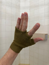 Load image into Gallery viewer, 1990s Jurgen Lehl Tabi Knit Fingerless Gloves - Size M