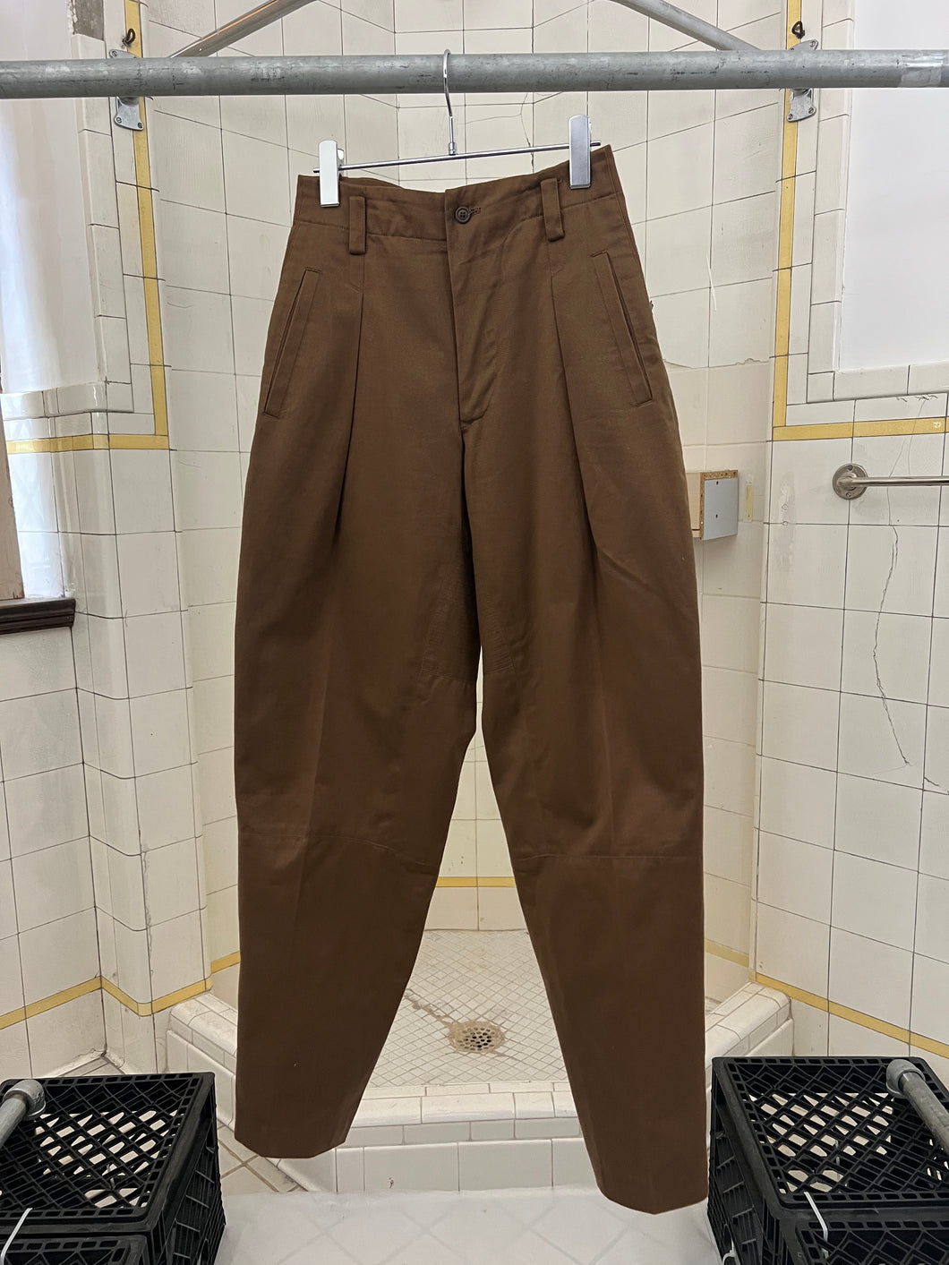 1980s Issey Miyake Brown Cotton Twill Pleated Moto Trousers - Size S