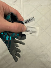 Load image into Gallery viewer, aw2000 Issey Miyake Turquoise Scale Gloves - Size S