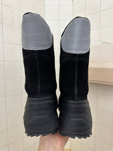 Load image into Gallery viewer, 2000s Vintage Totes Waterproof Workboots - Size 9 US