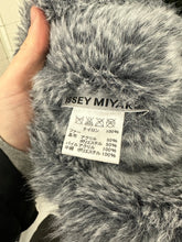 Load image into Gallery viewer, 2000s Issey Miyake Bubble Wrap Liner Hat in Green - Size OS