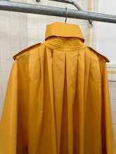 Load image into Gallery viewer, 1970s Issey Miyake Wide Pleated Back Coat - Size M