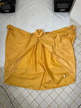 Load image into Gallery viewer, 1970s Issey Miyake Wide Pleated Back Coat - Size M