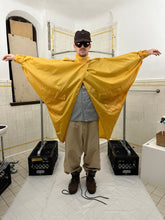 Load image into Gallery viewer, 1970s Issey Miyake Wide Pleated Back Coat - Size M