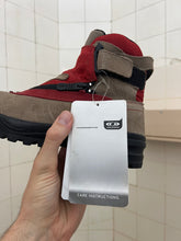Load image into Gallery viewer, 2000s Salomon Adventure 7 Gen 2 - Size 5.5 US