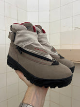 Load image into Gallery viewer, 2000s Salomon Adventure 7 Gen 2 - Size 7.5 US