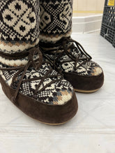 Load image into Gallery viewer, aw2003 Junya Watanabe Knitted Arctic Boots - Size M