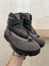 Load image into Gallery viewer, 2000s Salomon Adventure 7 Gen 2 - Size 6 US
