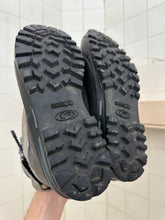Load image into Gallery viewer, 2000s Salomon Adventure 7 Gen 2 - Size 7.5 US