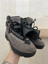 Load image into Gallery viewer, 2000s Salomon Adventure 7 Gen 2 - Size 5.5 US