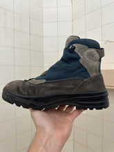 Load image into Gallery viewer, 2000s Salomon Adventure 7 Gen 2 - Size 8 US