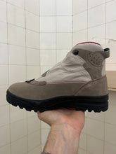 Load image into Gallery viewer, 2000s Salomon Adventure 7 Gen 2 - Size 7.5 US