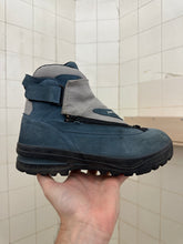 Load image into Gallery viewer, 2000s Salomon Adventure 7 Gen 2 - Size 7.5 US