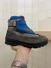 Load image into Gallery viewer, 2000s Salomon Adventure 7 Gen 2 - Size 6.5 US