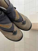 Load image into Gallery viewer, 1990s Salomon Adventure 7 Gen 1 - Size 7 US