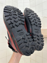 Load image into Gallery viewer, 2000s Salomon Adventure 7 Gen 2 - Size 7.5 US