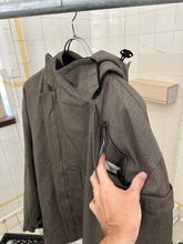 Load image into Gallery viewer, 2000s Levis All Duty Khaki Mountain Parka - Size M