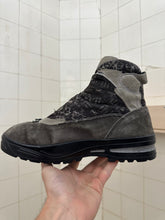 Load image into Gallery viewer, 2000s Salomon Adventure 7 Gen 2 - Size 9 US