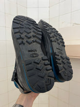 Load image into Gallery viewer, 2000s Salomon Adventure 7 Gen 2 - Size 11.5 US